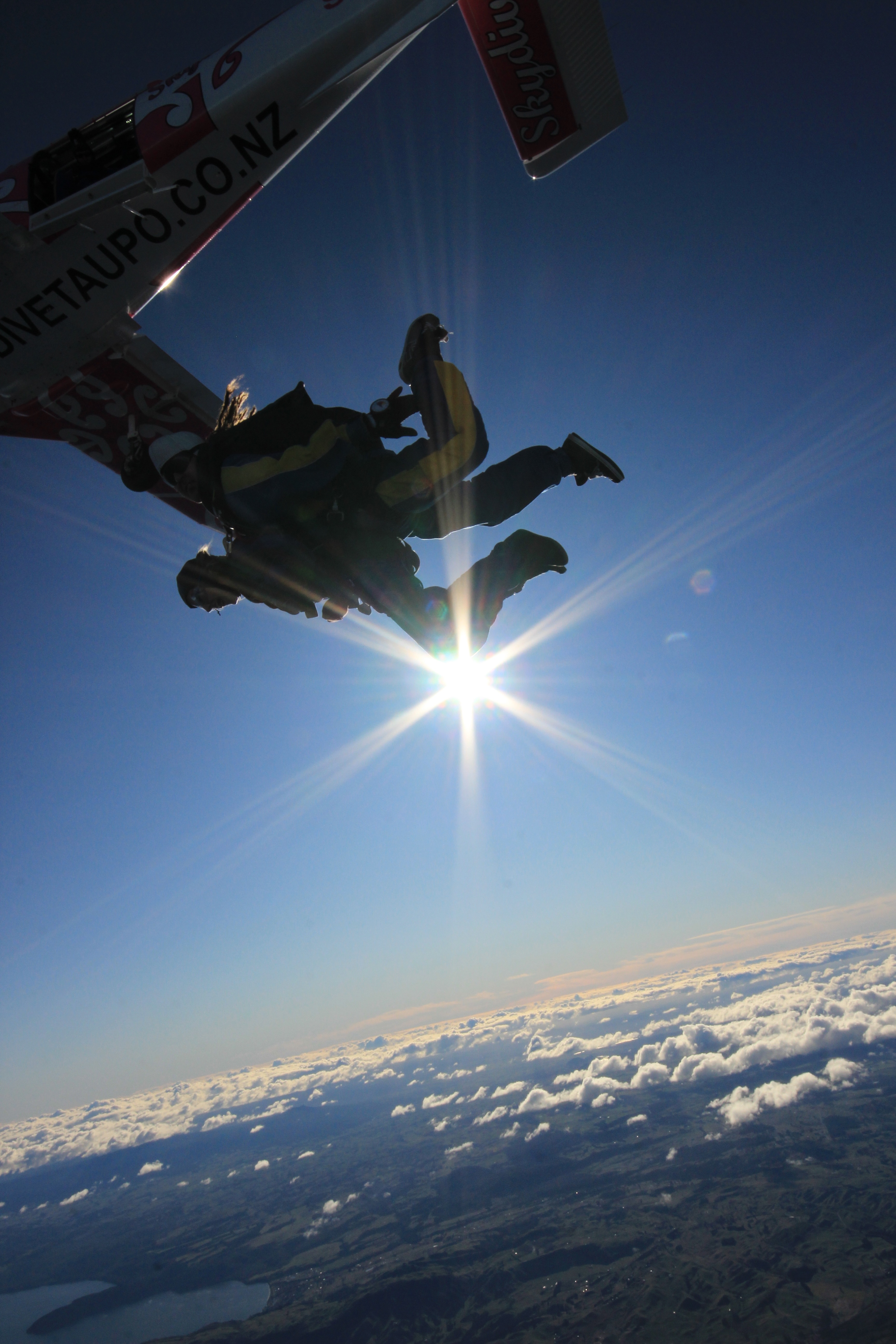 Skydive Taupo - New Zealand Backpacking Travel Guide by Stray