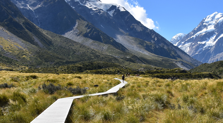 Hooker Valley Track - Mount Cook | Stray NZ